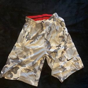 Vintage Nike camo basketball shorts